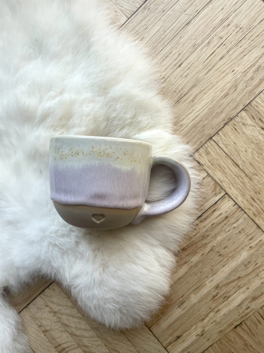 Lila fešák s ouškem